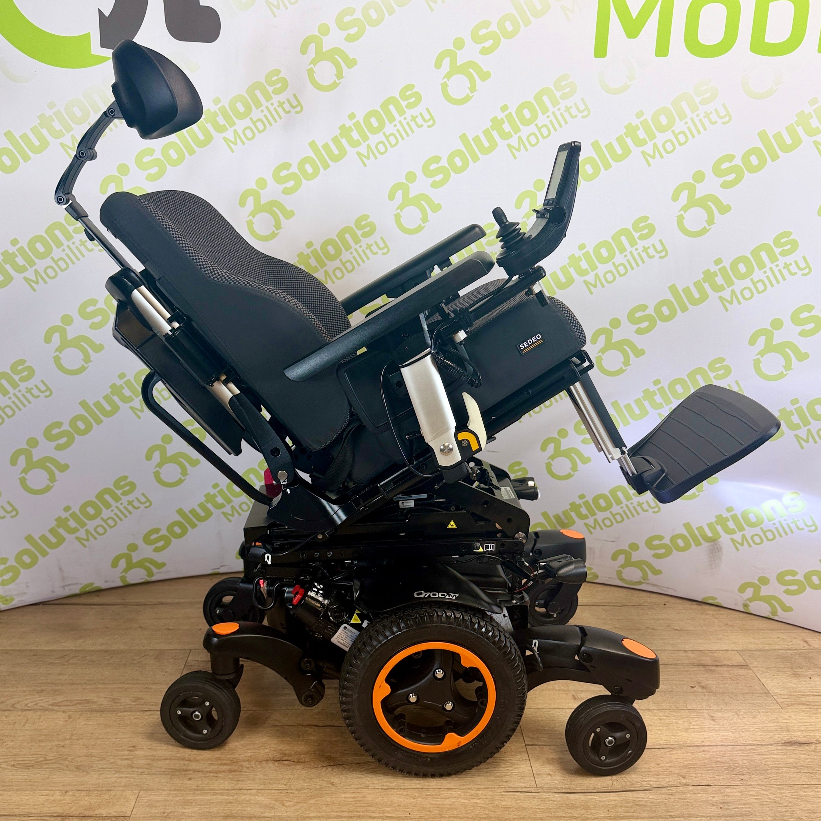 Quickie Q700M 6mph Mobility Powerchair Rise and Tilt 12 month warranty