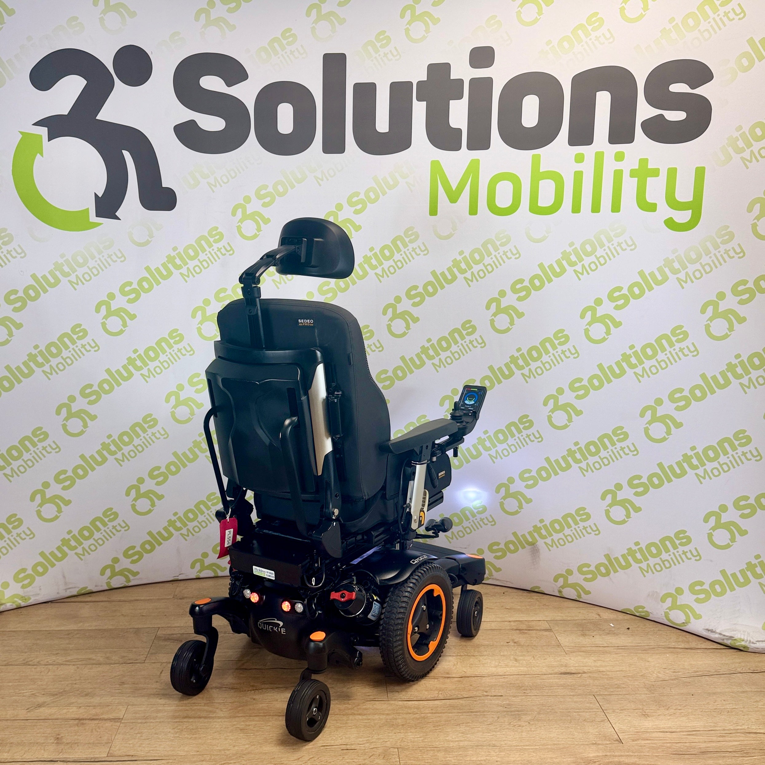 Quickie Q700M 6mph Mobility Powerchair Rise and Tilt 12 month warranty