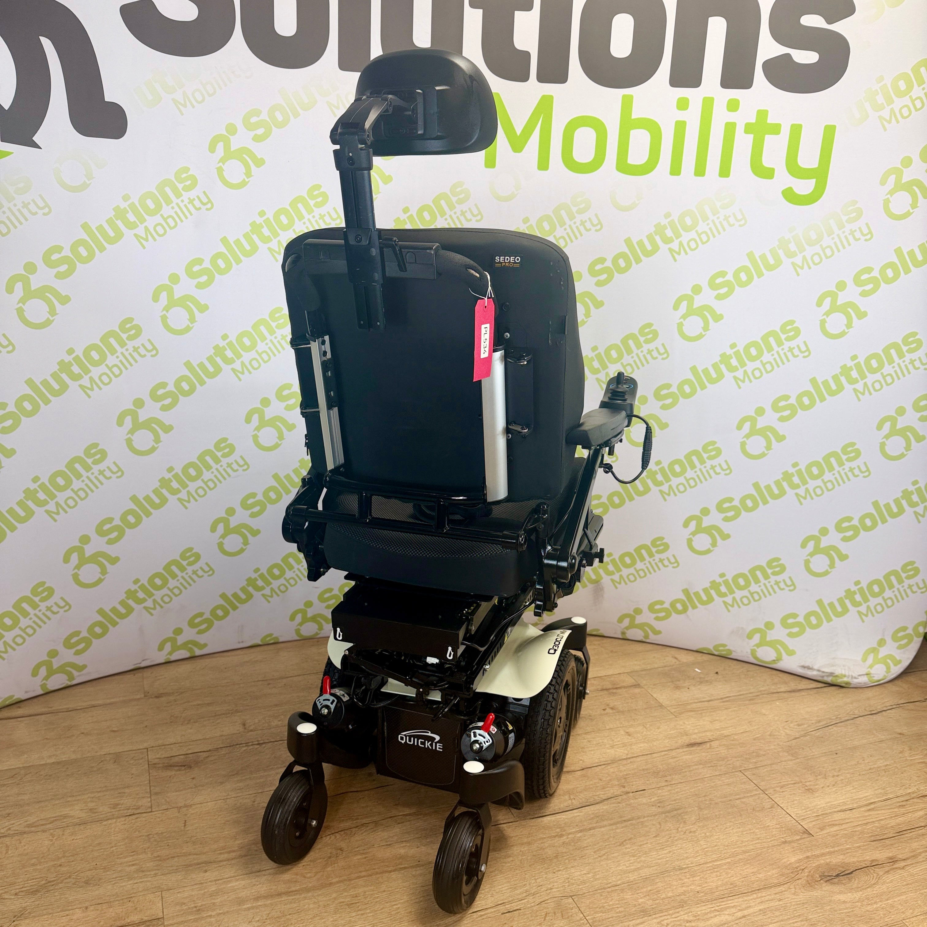Quickie Q300M Mini MWD 4mph Powerchair Electric Rise and Tilt 12 Month warranty