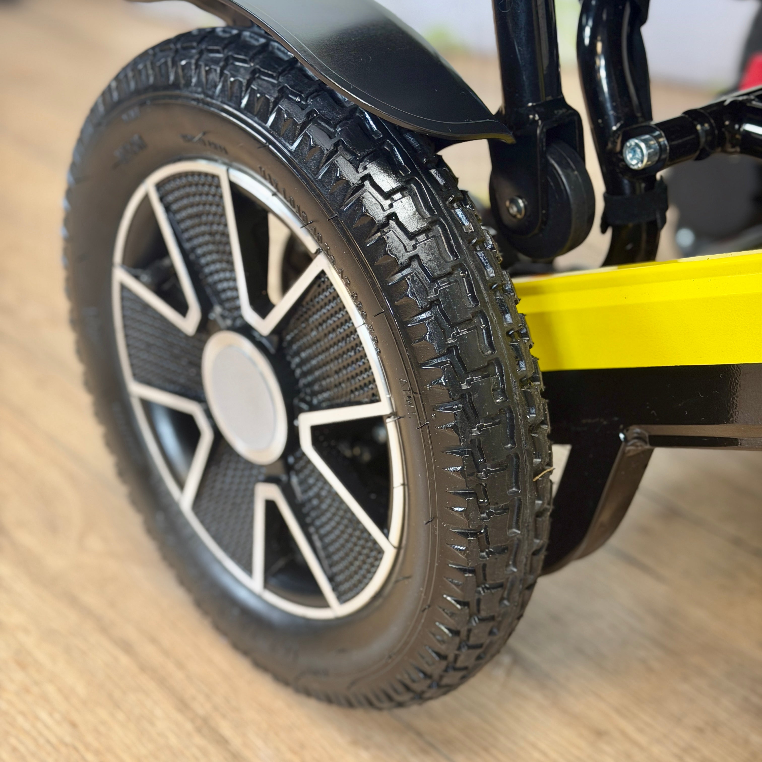 Monarch Ezi-Fold AUTO 4mph Folding Electric Mobility Powerchair Car Boot 12 MONTH WARRANTY