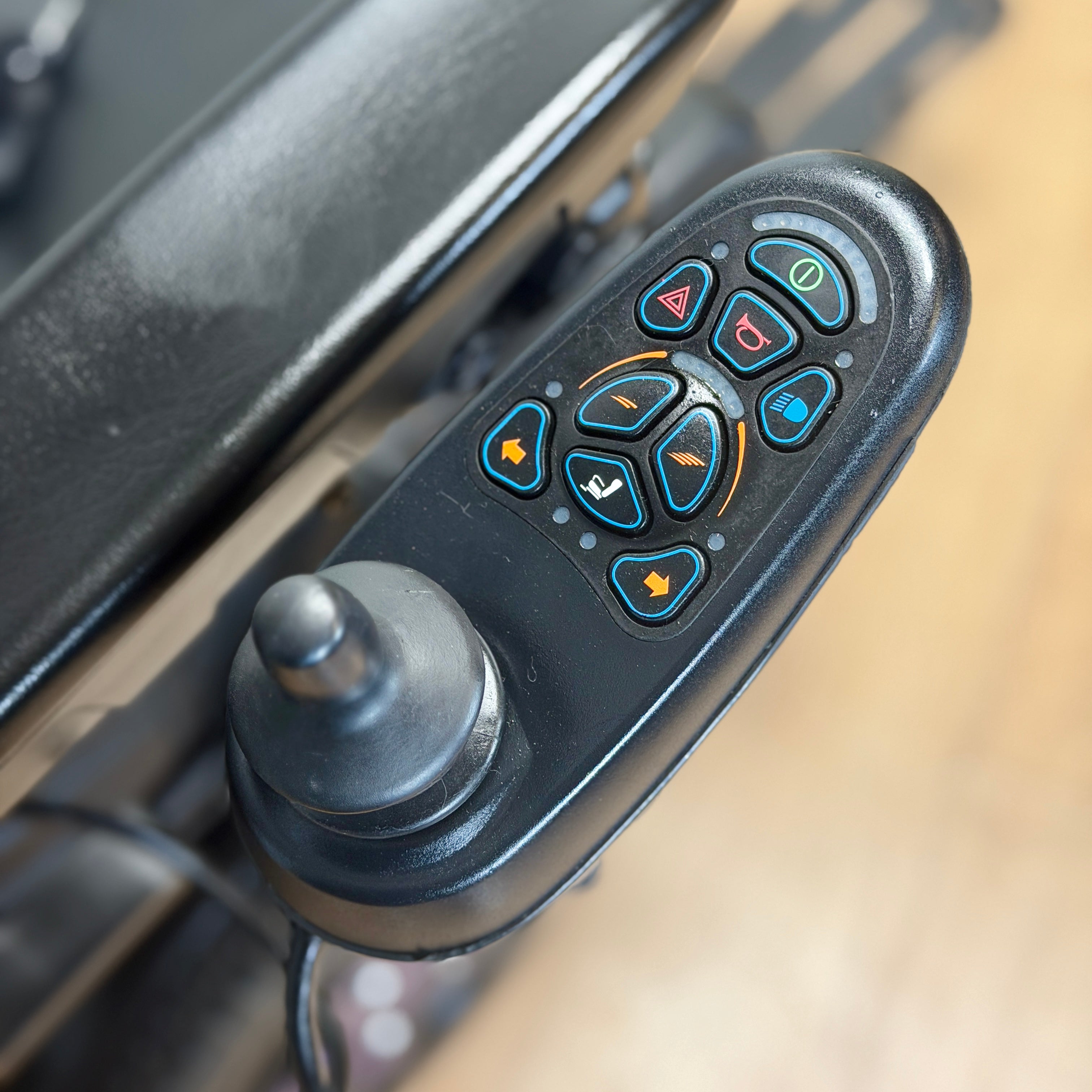 Pride Q6 Edge 3 Stretto 6mph Powerchair