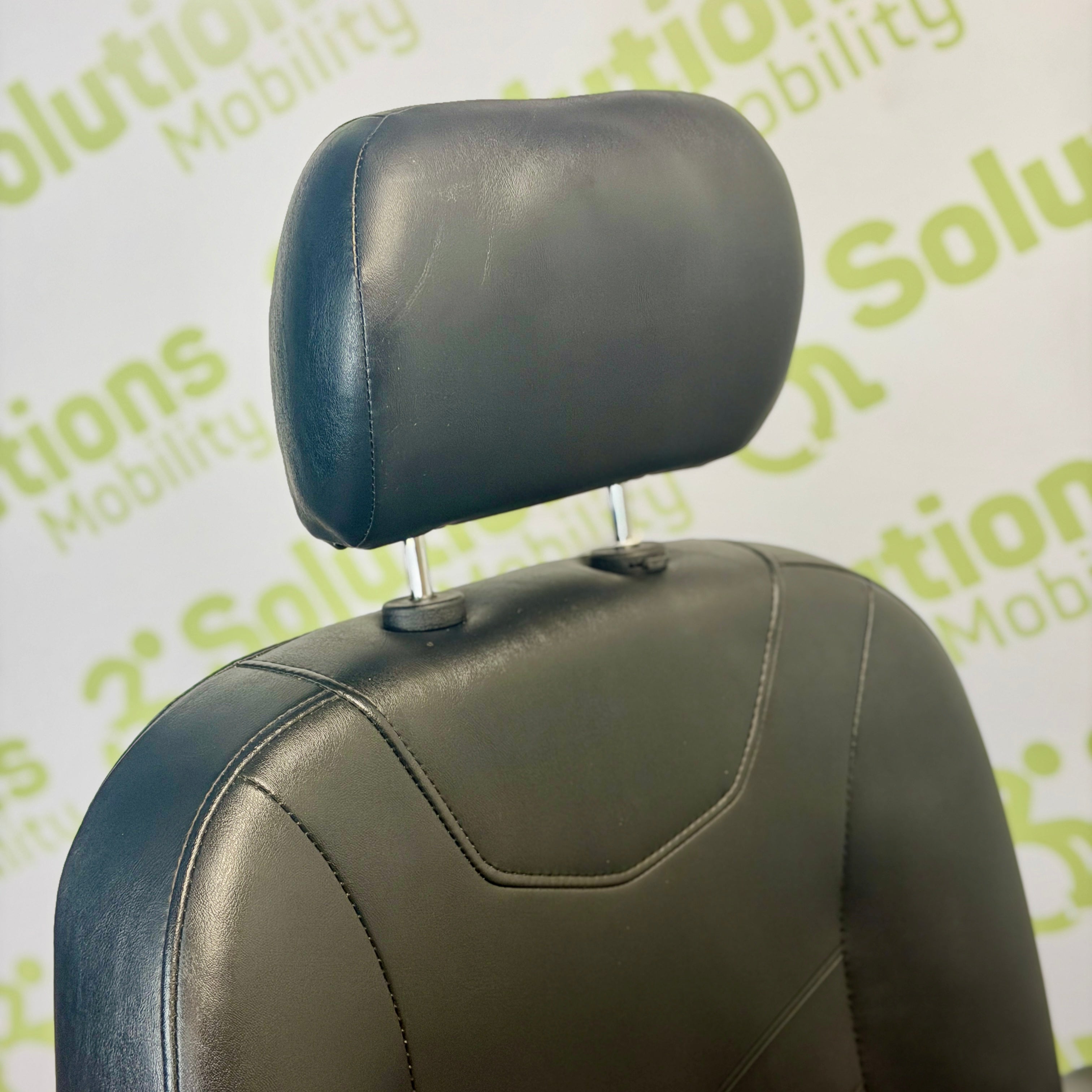 Pride Q6 Edge 3 Stretto 6mph Powerchair