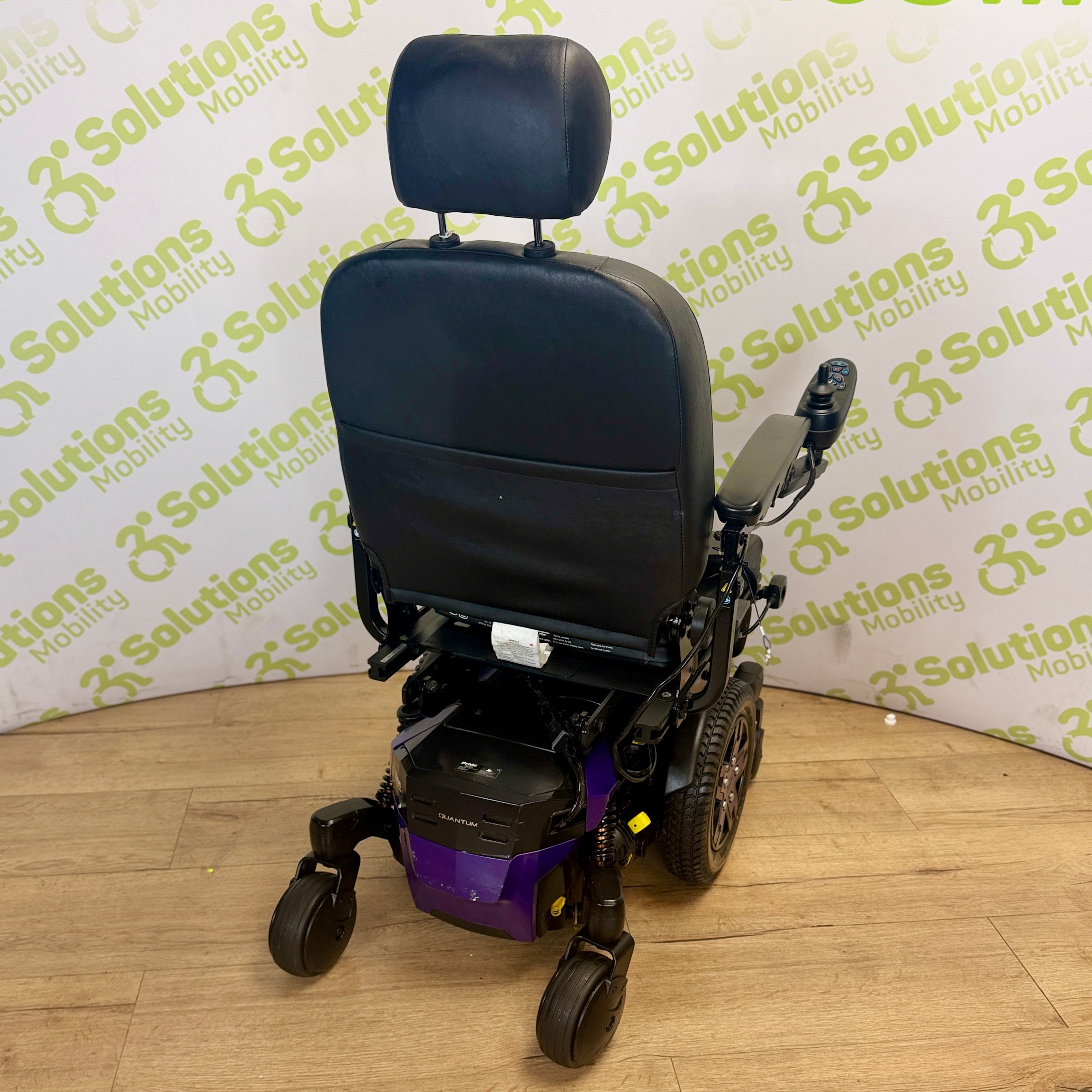 Pride Q6 Edge 3 Stretto 6mph Powerchair