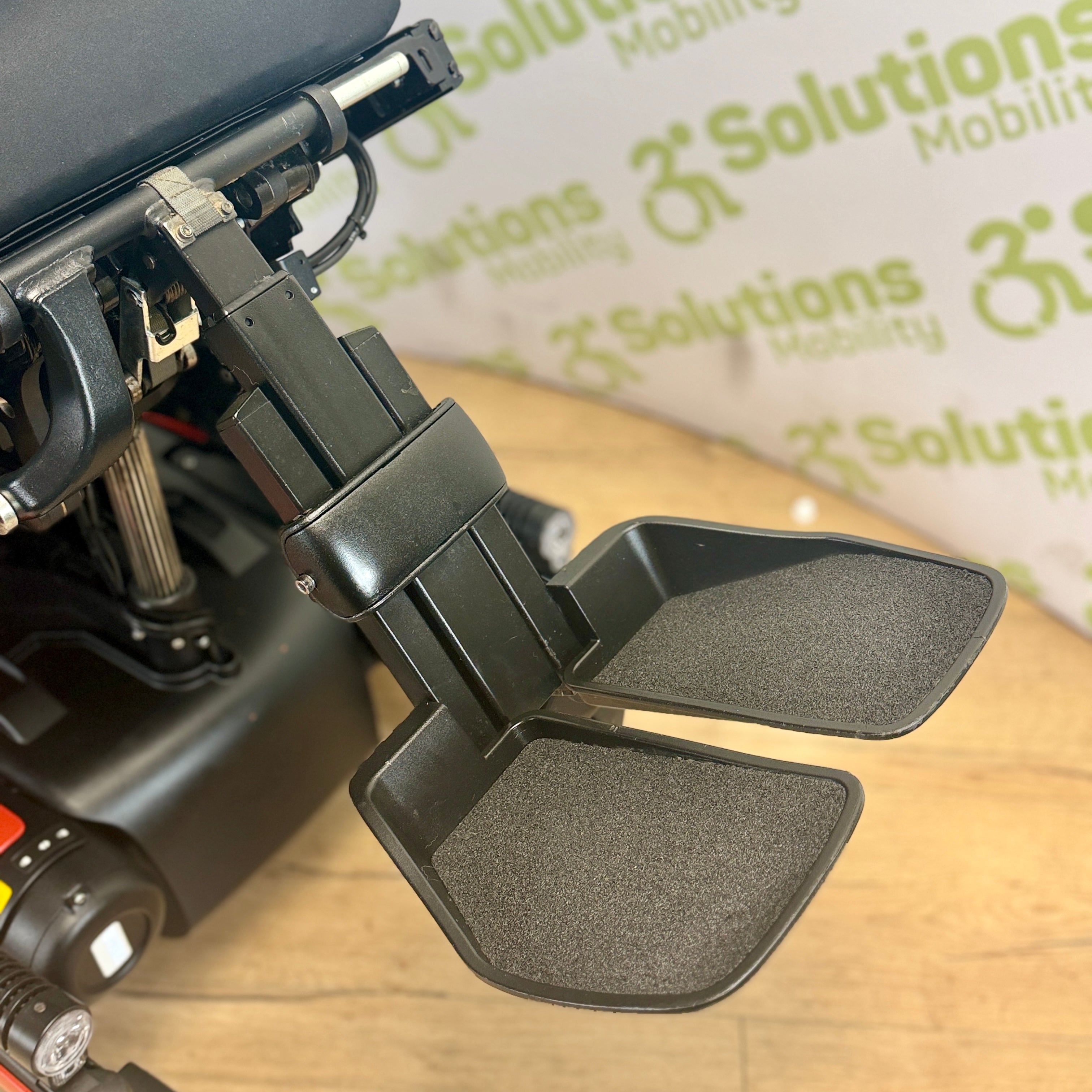 Permobil M3 Corpus MWD 6mph Electric Rise Tilt  Powerchair