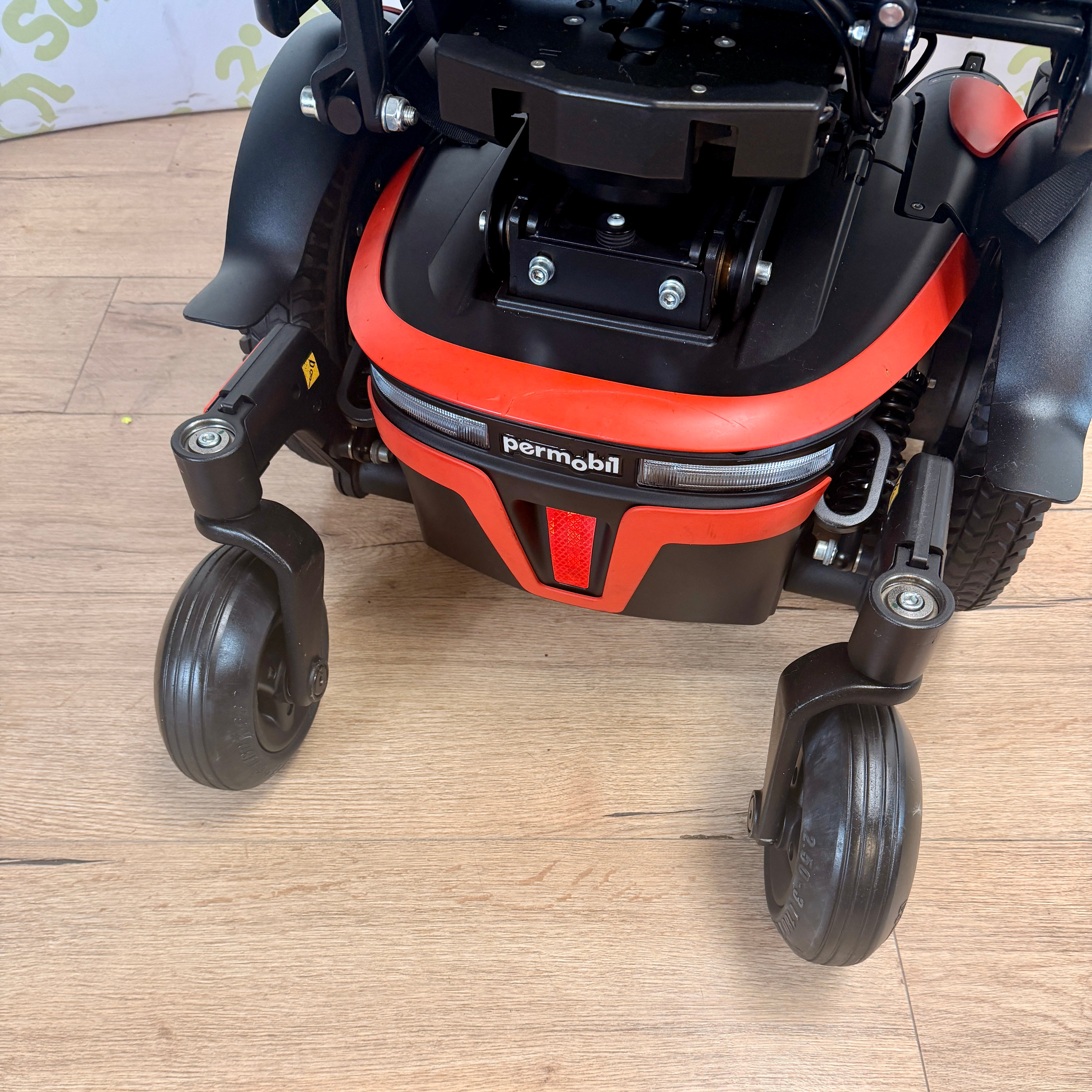 Permobil M3 Corpus MWD 6mph Electric Rise Tilt  Powerchair