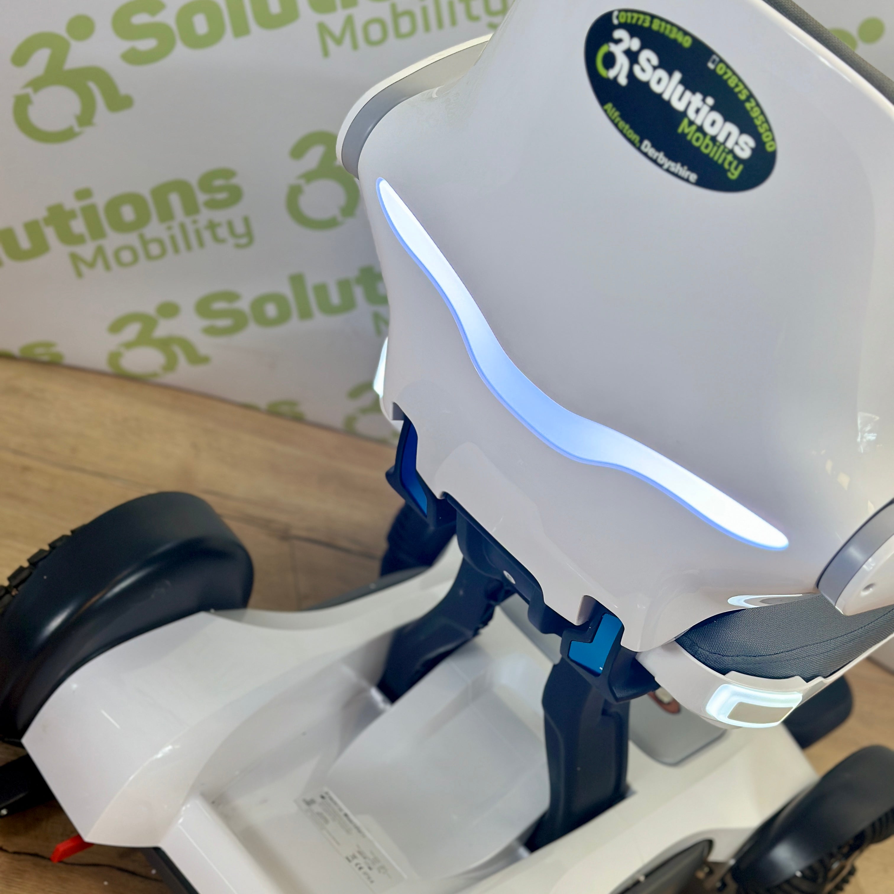 Robooter X40 Next Generation - 4mph Electric Scooter Powerchair