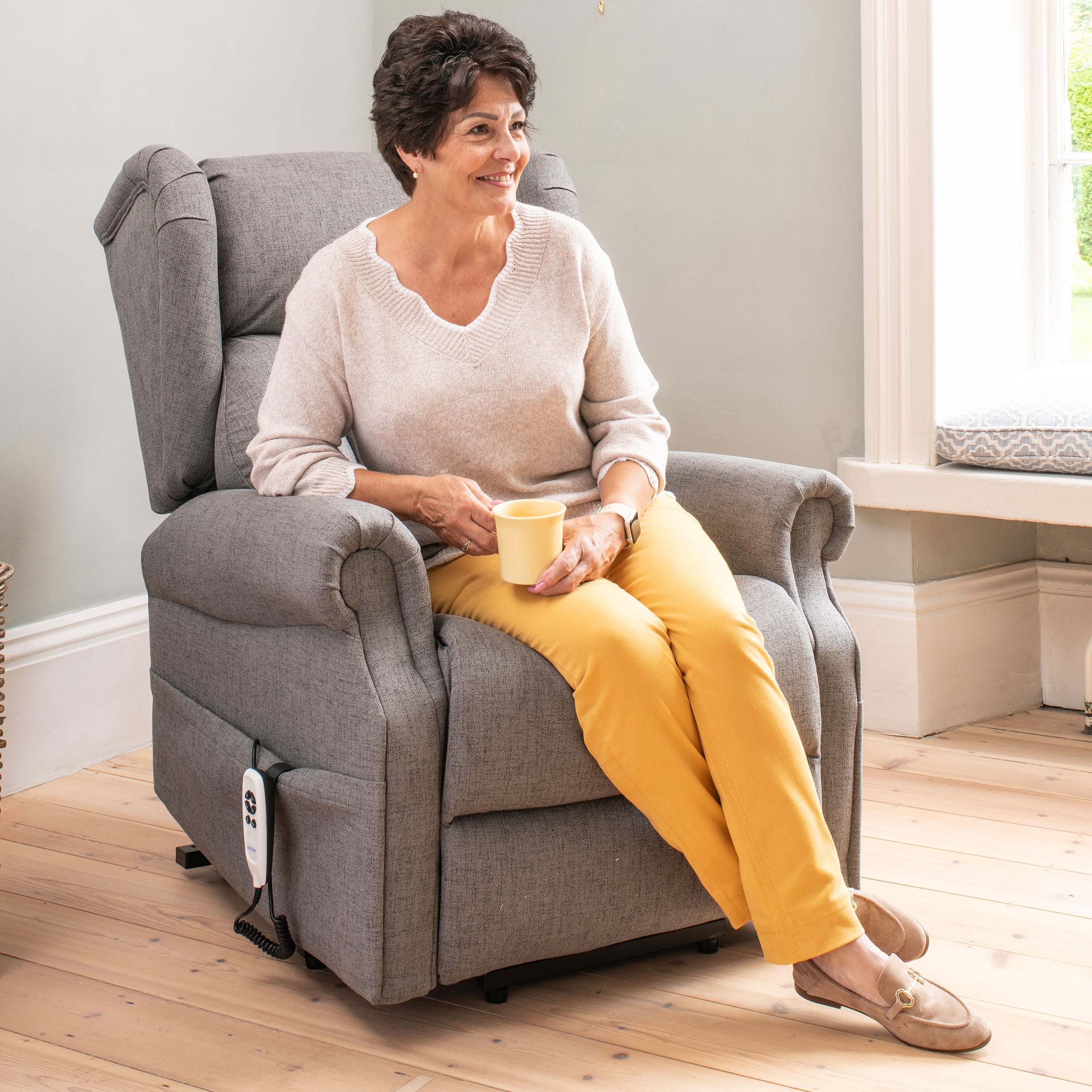 The Thames - Lateral Back Dual Motor Riser Recliner – Solutions Mobility