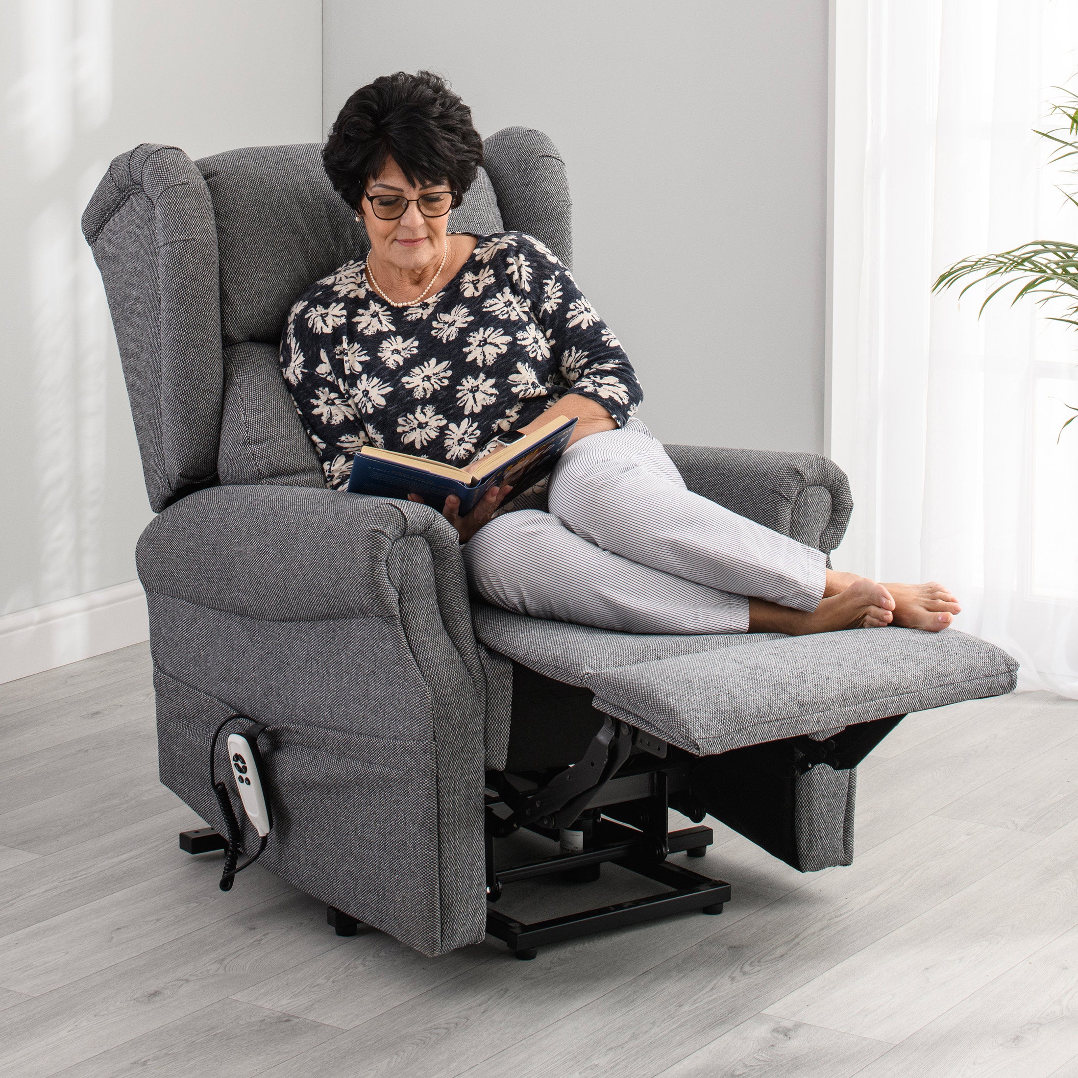 The Thames - Lateral Back Dual Motor Riser Recliner – Solutions Mobility